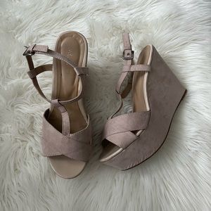 ALDO Nude Suede Wedges Size 8